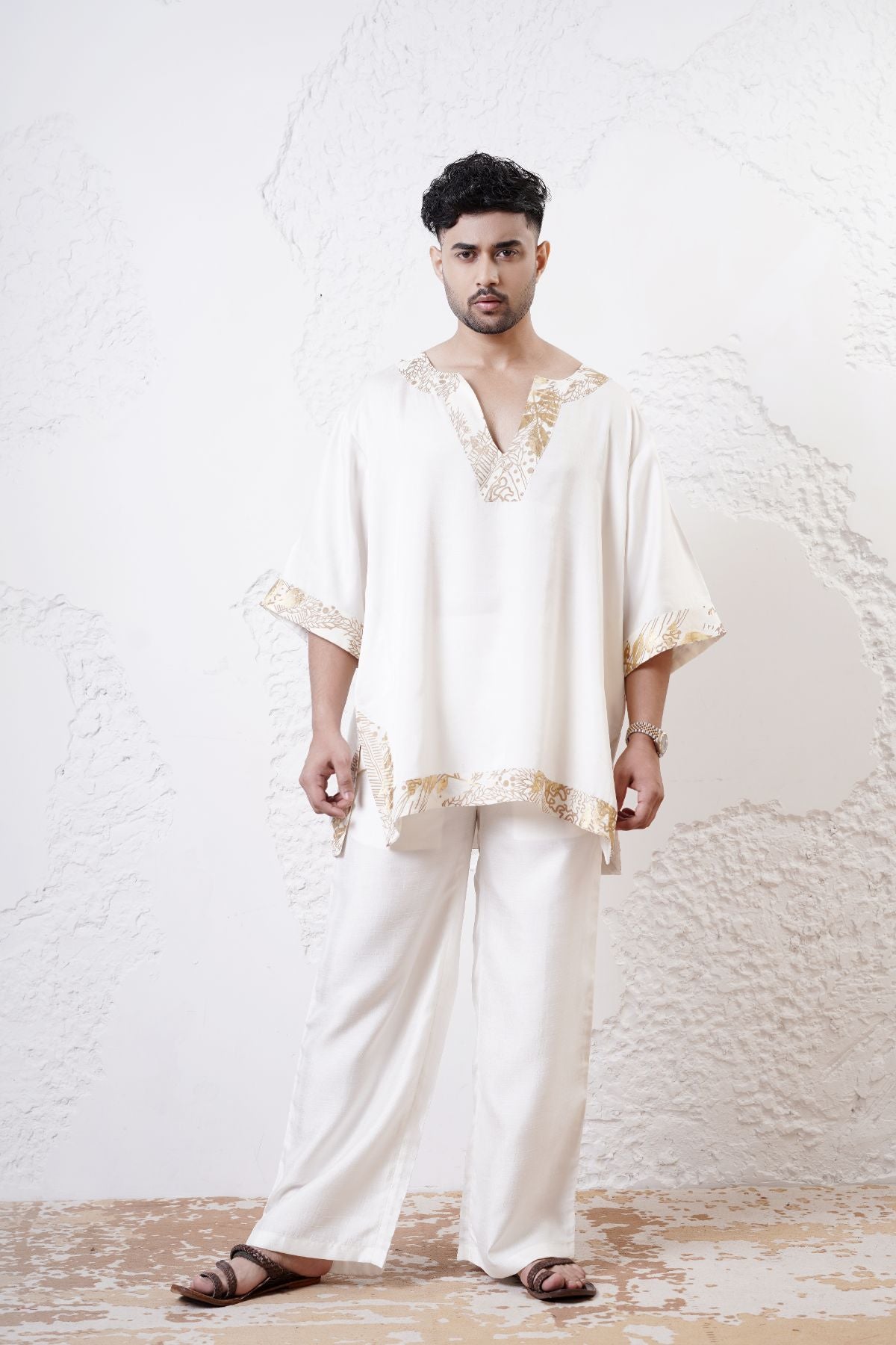 Kaftan Foil Kurta with Straight Fit Pants
