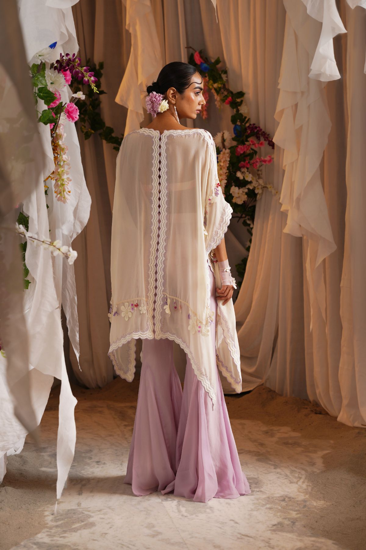 Scalloped Floret  Kaftan Wiyh Godet Sharar And A Printed Bustier
