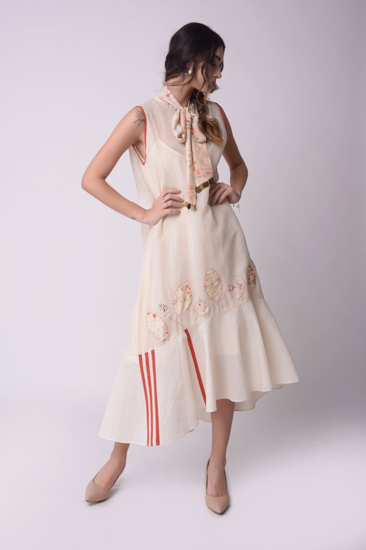 Appliqué A-line Dress With Printed Tie