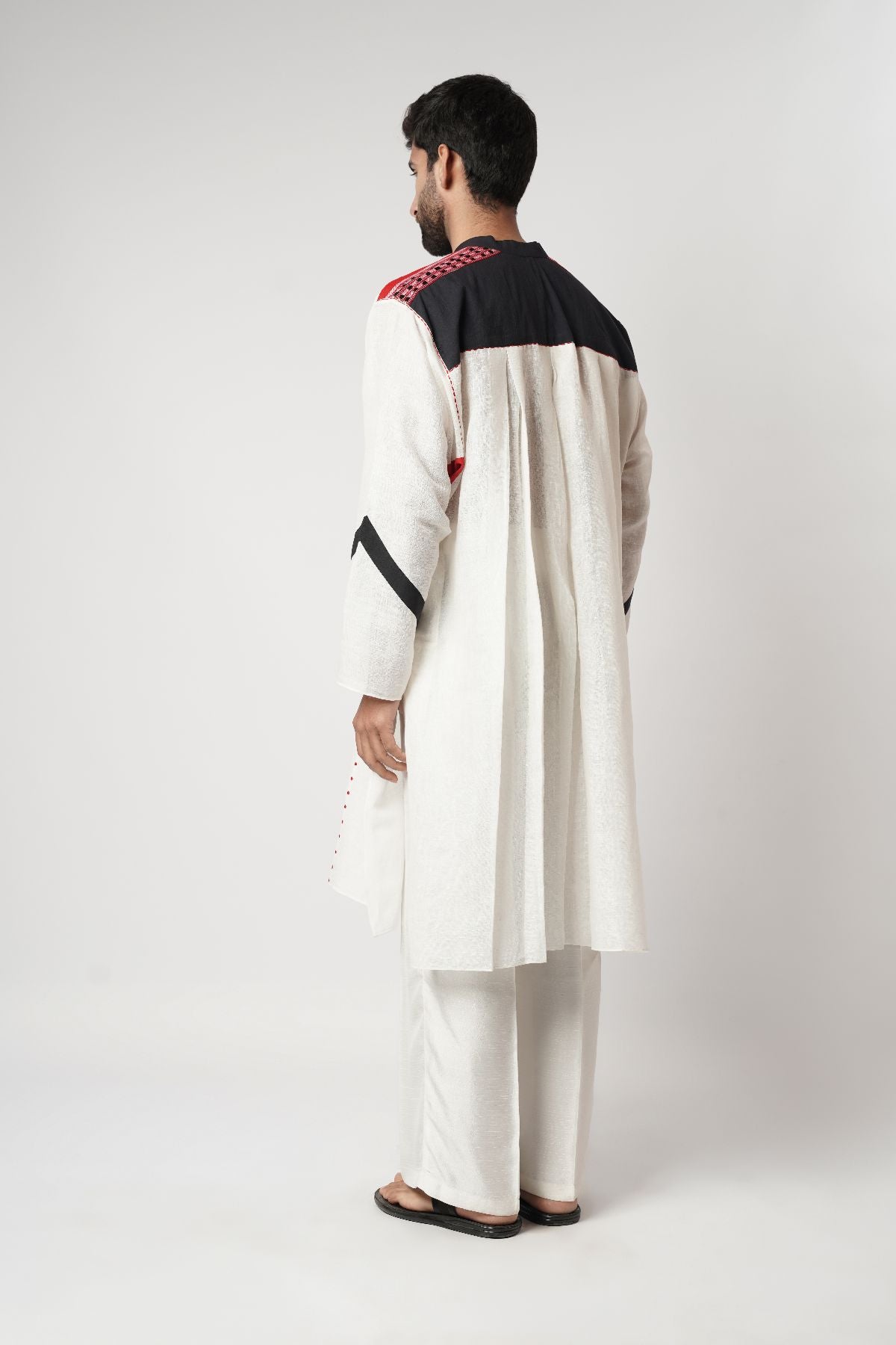 Ruby Bindi Paneled Oversized Gusset Kurta Set