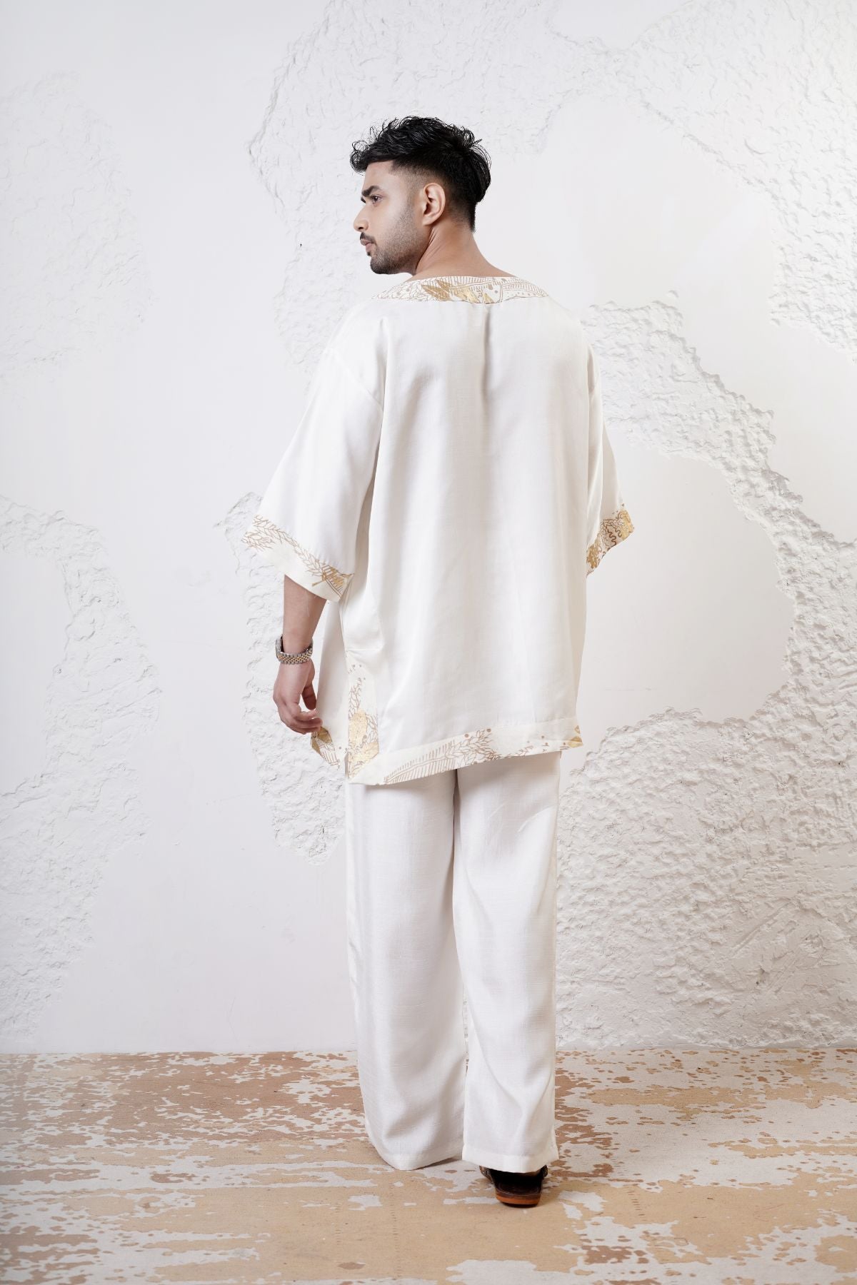 Kaftan Foil Kurta with Straight Fit Pants