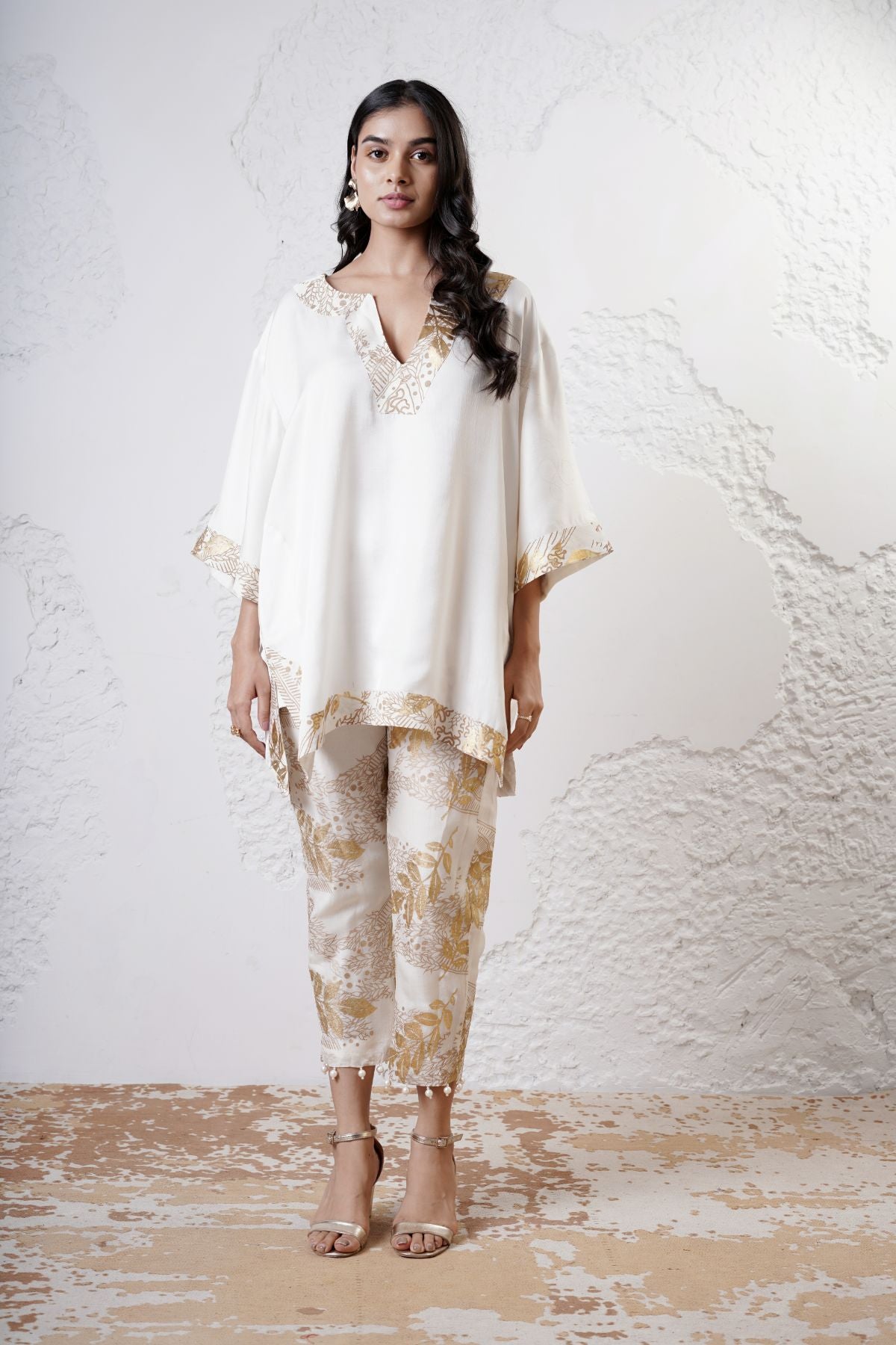 Kaftan Kurta with Foil Cropped Pants