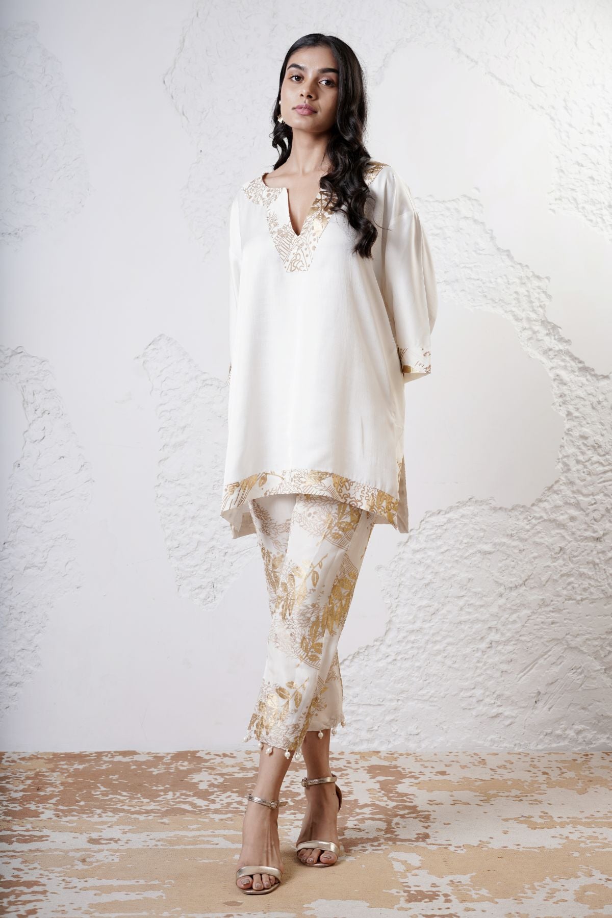 Kaftan Kurta with Foil Cropped Pants