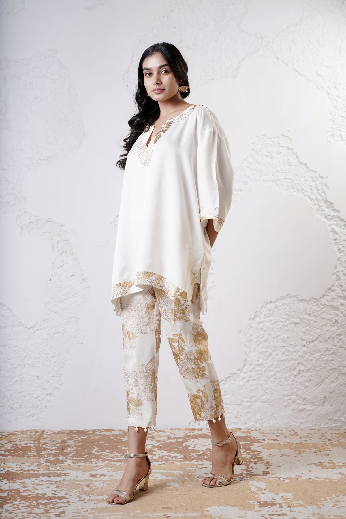 Kaftan Kurta with Foil Cropped Pants