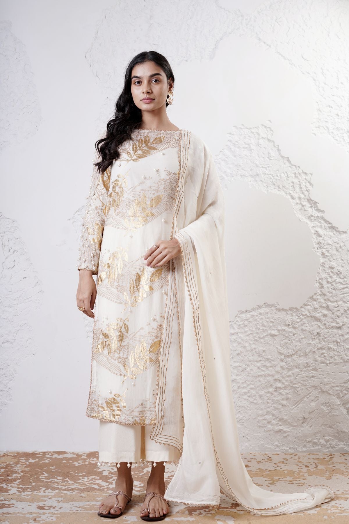 Foil Printed Kurta with Straight Pants and Dupatta