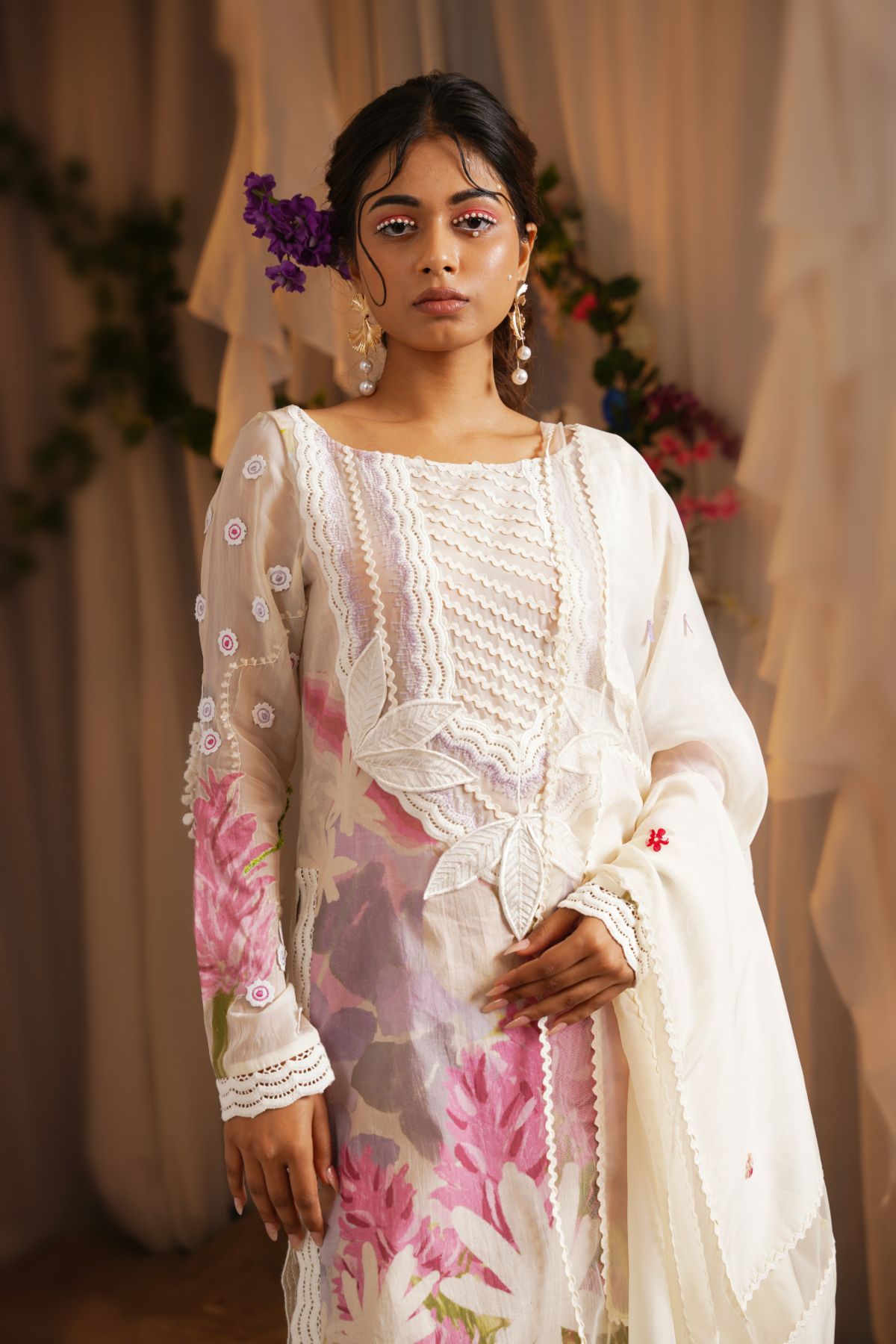 Vally Printed Kurta With Cropped Pants And Panelled Dupatta