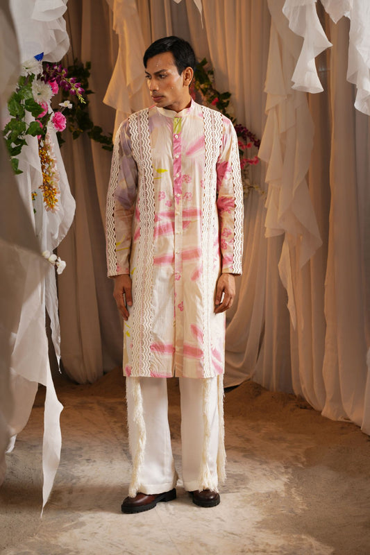 Scalloped Lace Stripe Valley Kurta With Fringe Pants