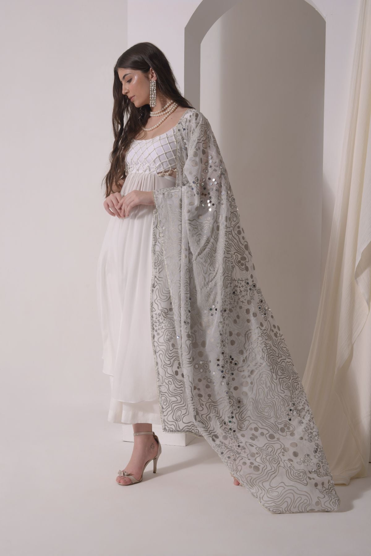 Corded Jaal kurta with A-line pants and foil dupatta