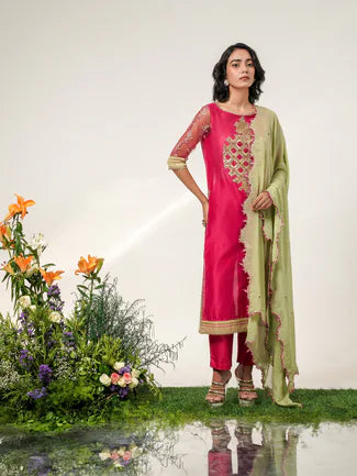 FUCHSIA GARDEN KURTA SET