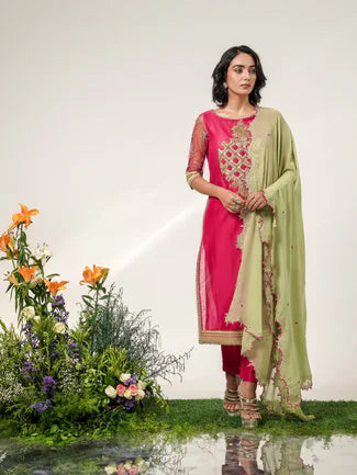 FUCHSIA GARDEN KURTA SET