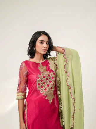 FUCHSIA GARDEN KURTA SET
