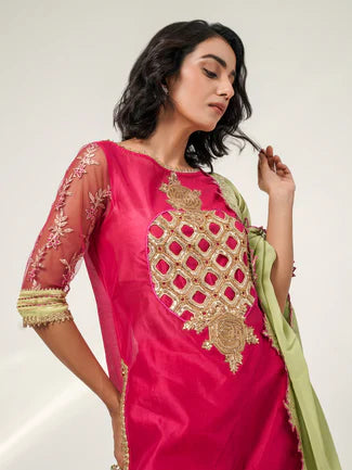 FUCHSIA GARDEN KURTA SET