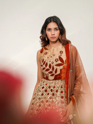 THE ROYALS LEHENGA